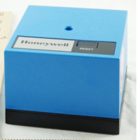 NEW R7795 1009